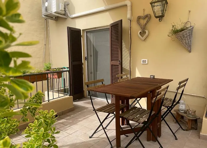 Casa Noe - Trilocale - Centro - Wifi - Spazioso Terrazzo Rávena